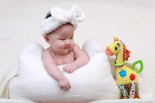 宣威4个月宝宝发育标准