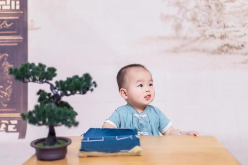 宣威宝宝拉屎就哭 宣威宝宝拉屎就哭